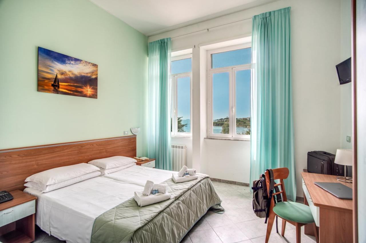 Villa Mg Hotel Santa Marinella Exteriér fotografie