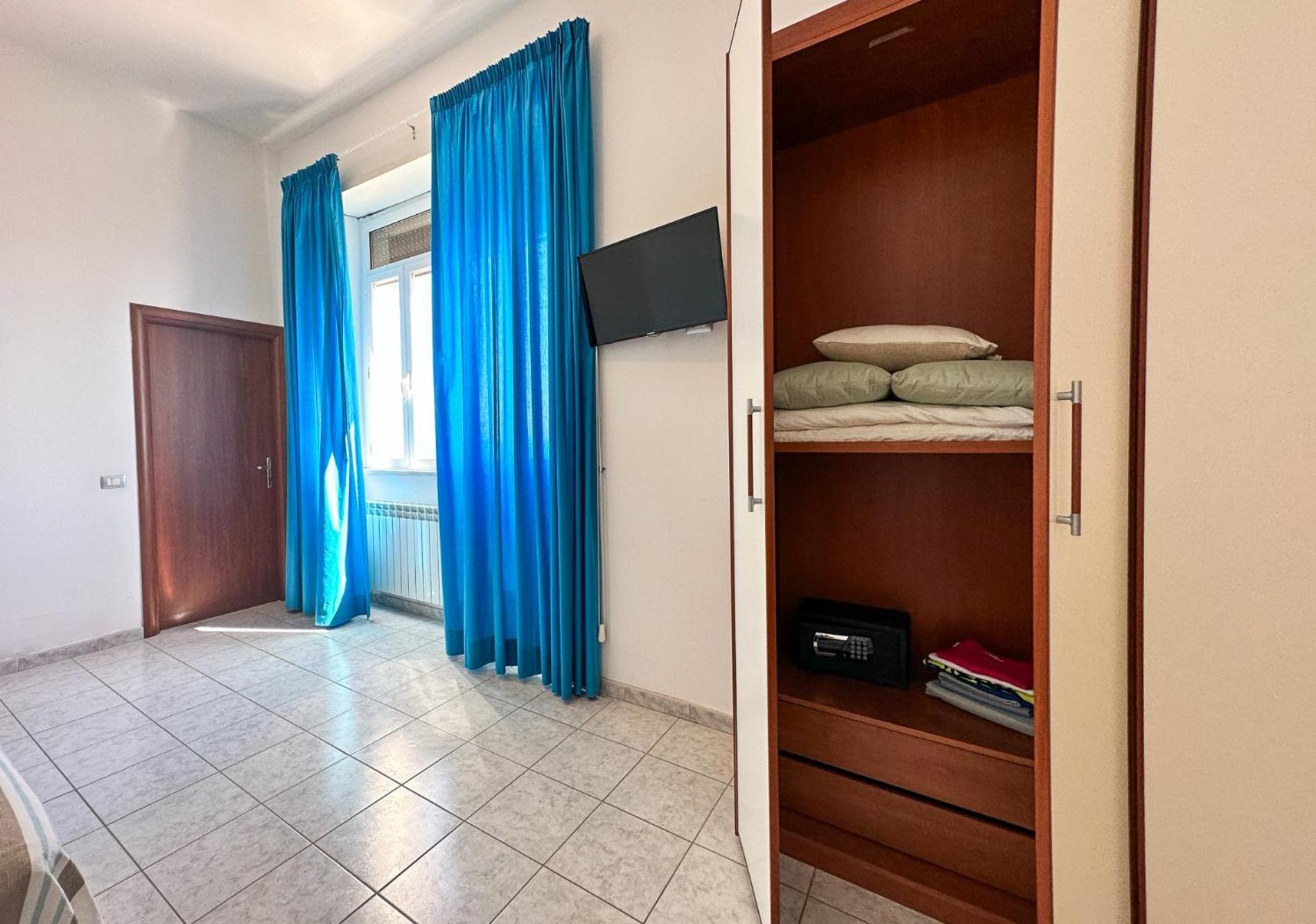 Villa Mg Hotel Santa Marinella Exteriér fotografie
