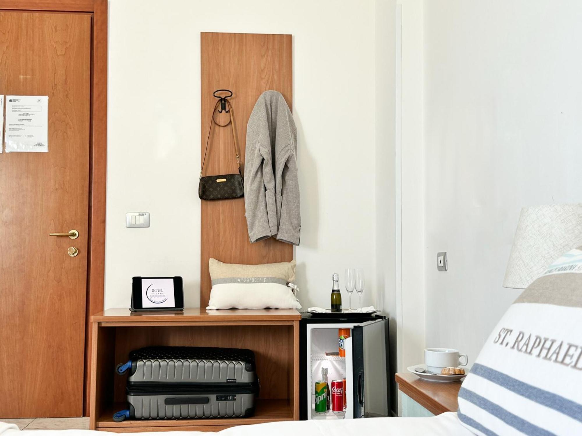 Villa Mg Hotel Santa Marinella Exteriér fotografie