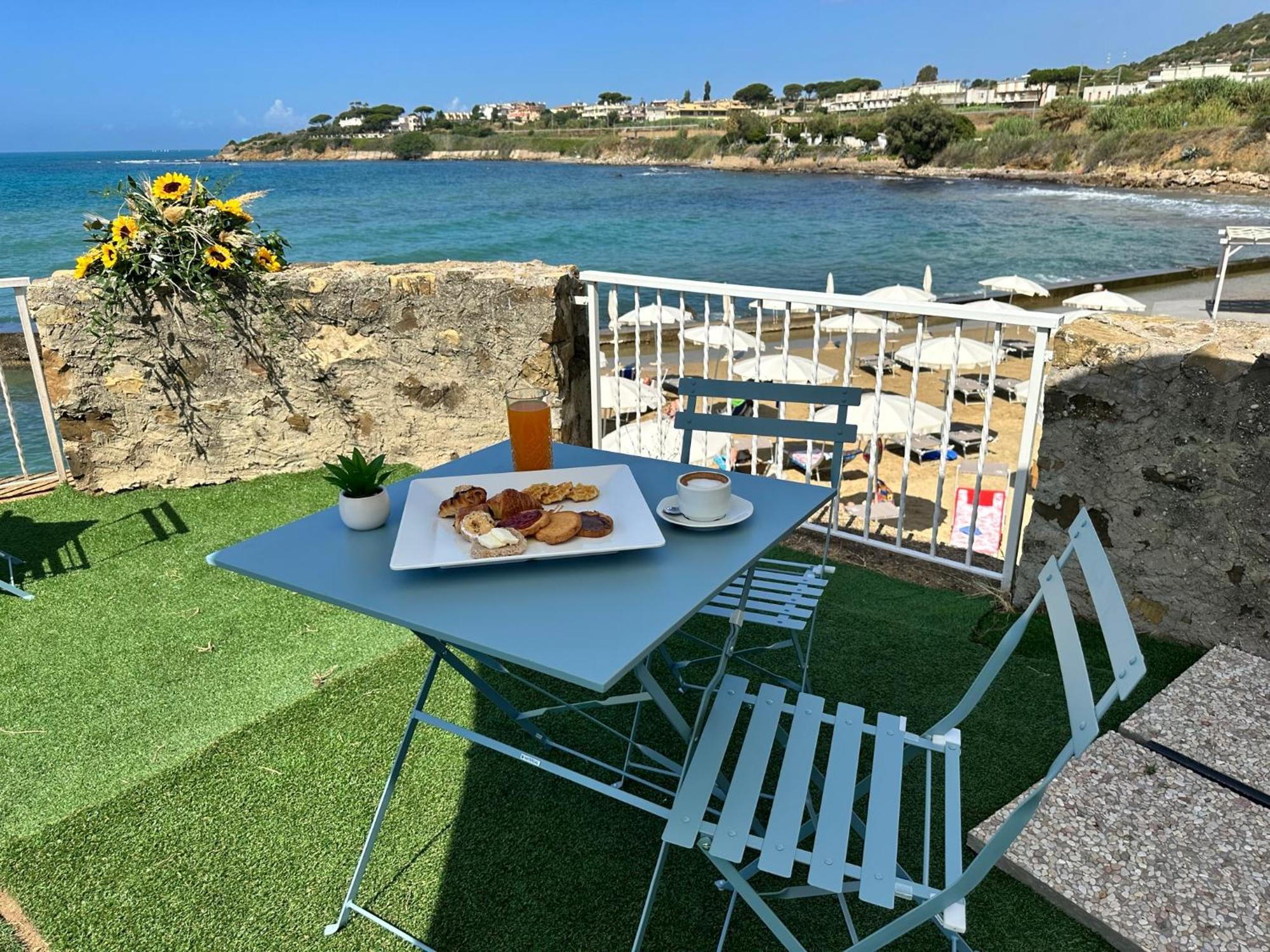 Villa Mg Hotel Santa Marinella Exteriér fotografie